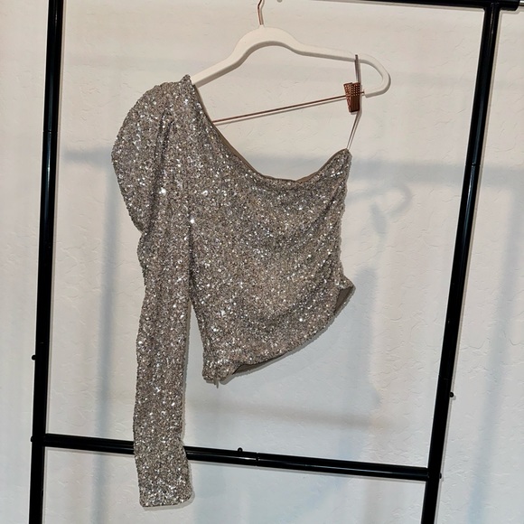 Express asymmetrical sequin top – size medium - Picture 3 of 6